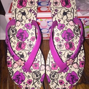 Brand New in Box Coach Camela Flip Flops Floral